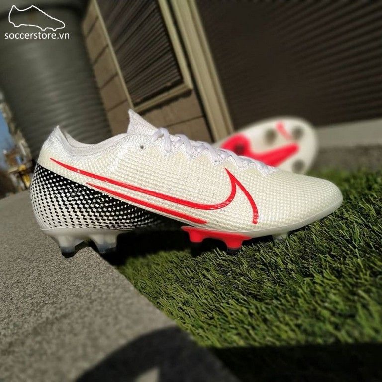 Nike Mercurial Vapor XIII AG Pro- White/ Laser Crimson/ Black AT7895-160