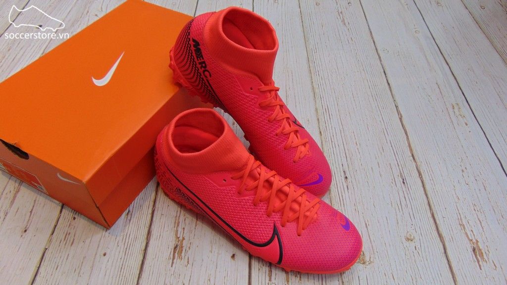 Nike Mercurial Superfly VII Academy TF- Laser Crimson/ Black AT7978-606