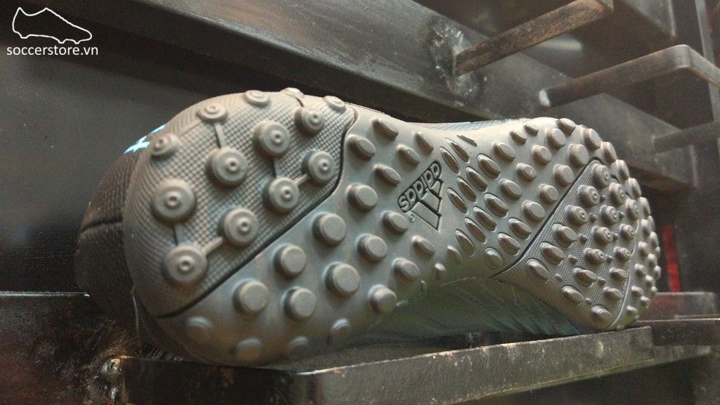 Adidas Predator 19.4 TF -Bright Cyan/ Core Black F35636