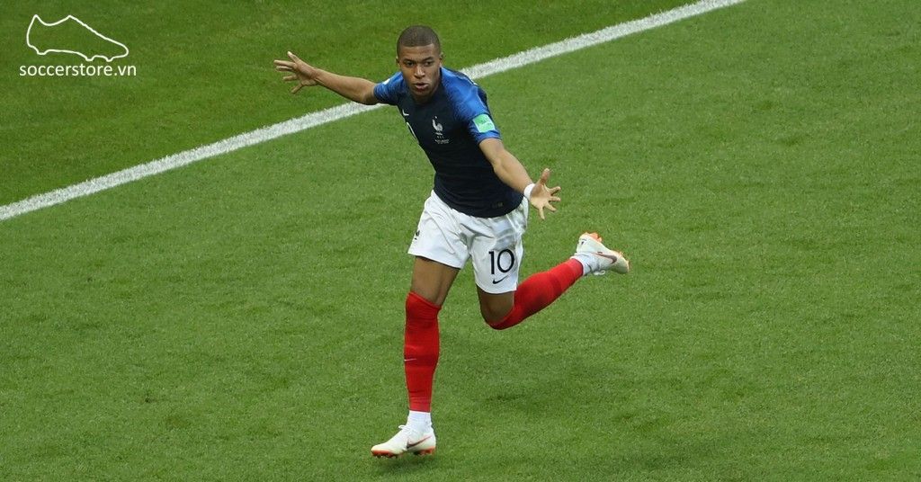 Mbappe sử dụng dòng giày Nike Mercurial