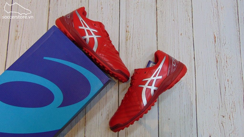 Asics Calcetto WD 8 TF - Classic Red / Pure Silver - 1113A008-600