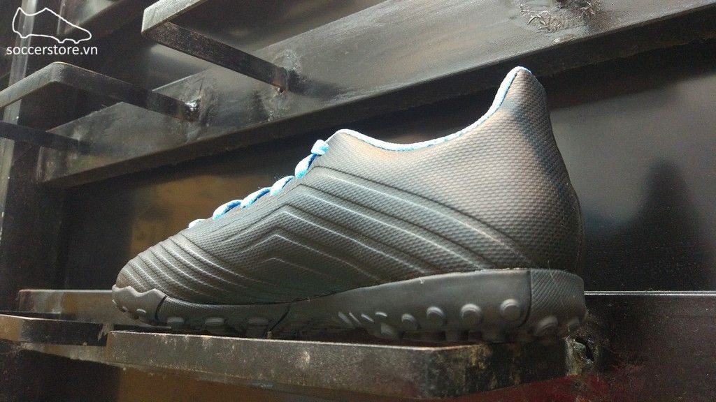 Adidas Predator 19.4 TF -Bright Cyan/ Core Black F35636