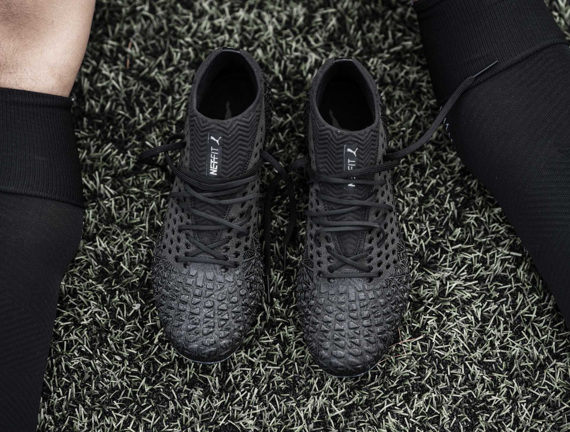 Trên chân một đôi Puma Future 4.1