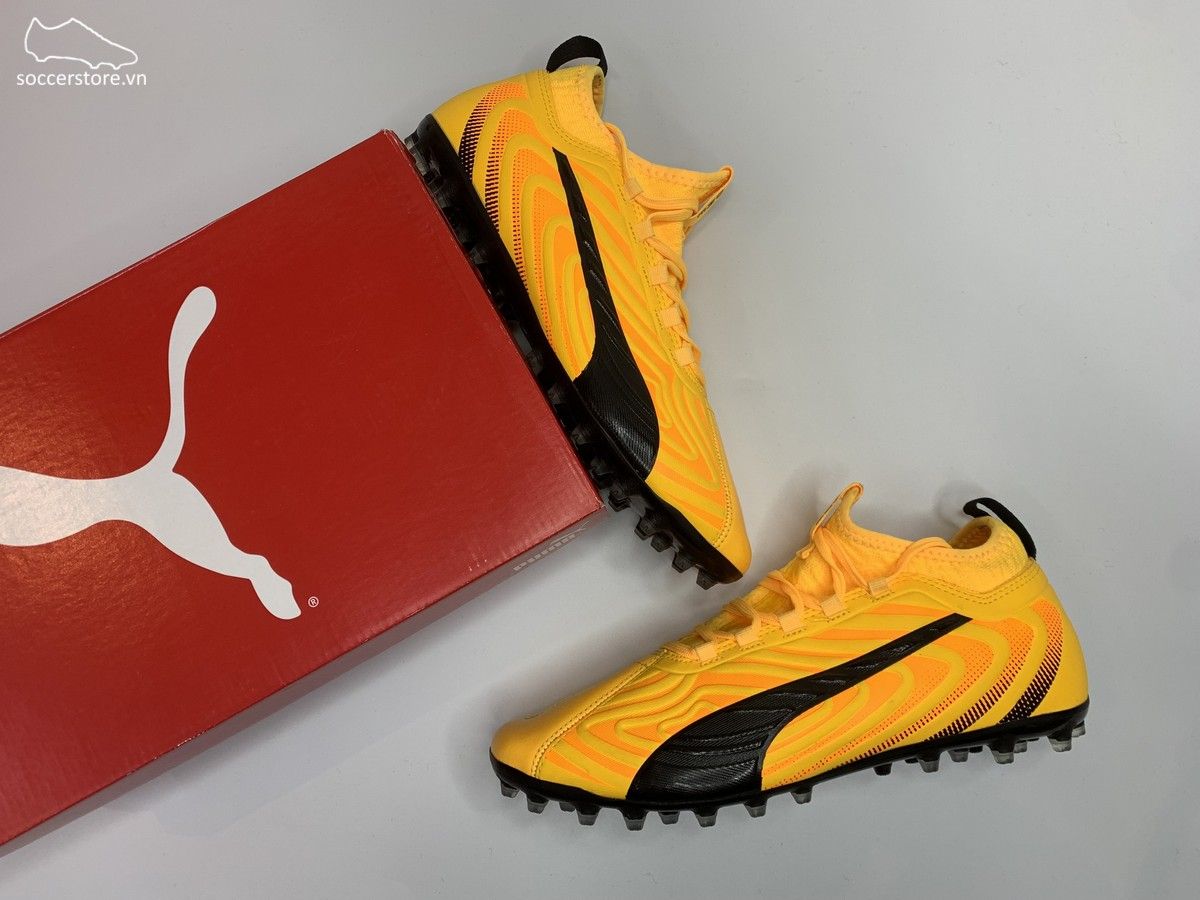 Puma One 20.3 MG vàng chuối 105846-01