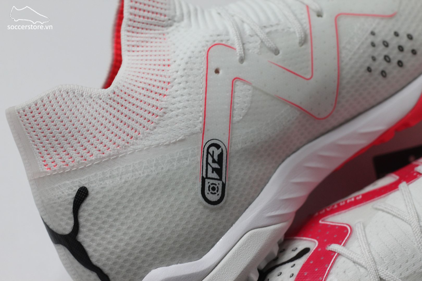 Puma Future Ultimate Cage TF Breakthrough pack màu trắng đỏ 107364-01