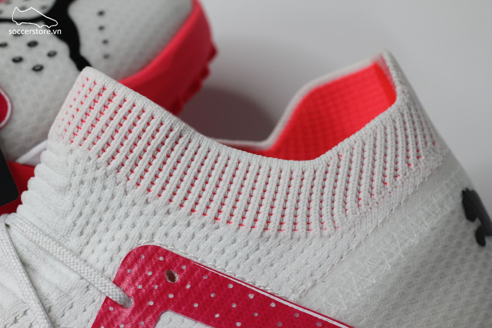 Puma Future Ultimate Cage TF Breakthrough pack màu trắng đỏ 107364-01