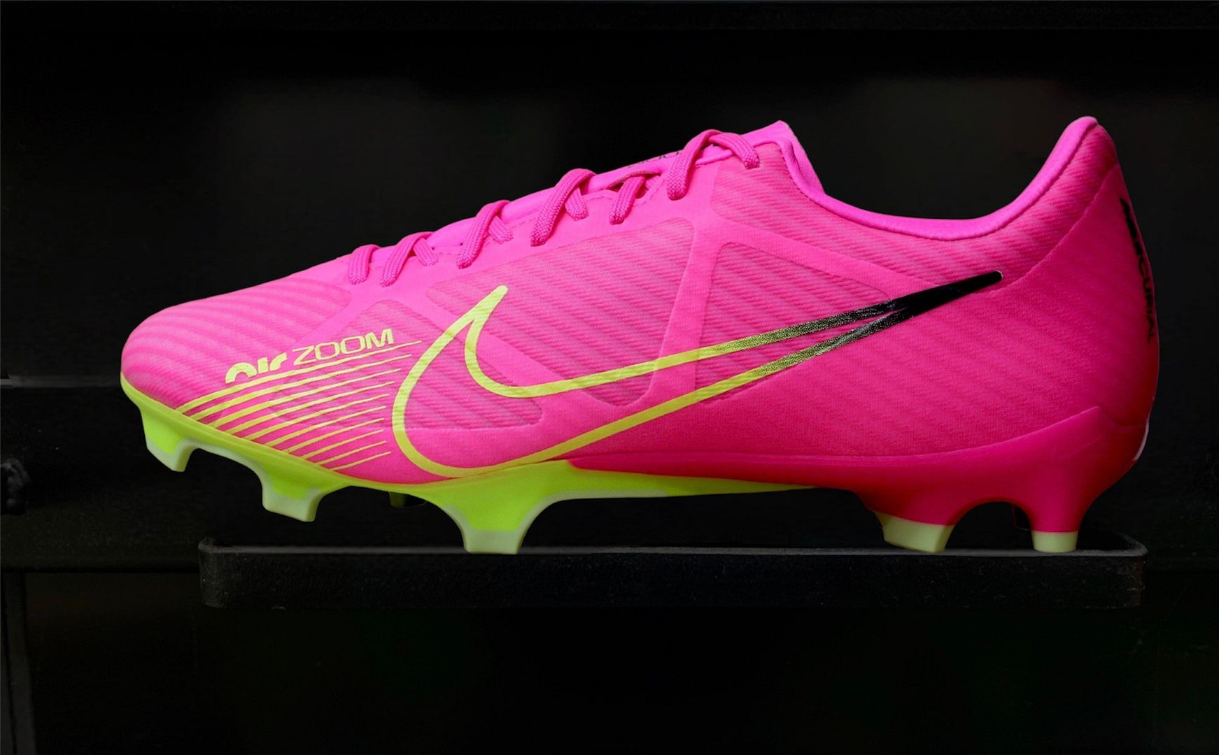 Nike Mercurial Vapor 15 Academy MG Zoom màu hồng- Luminous pack DJ5631-605