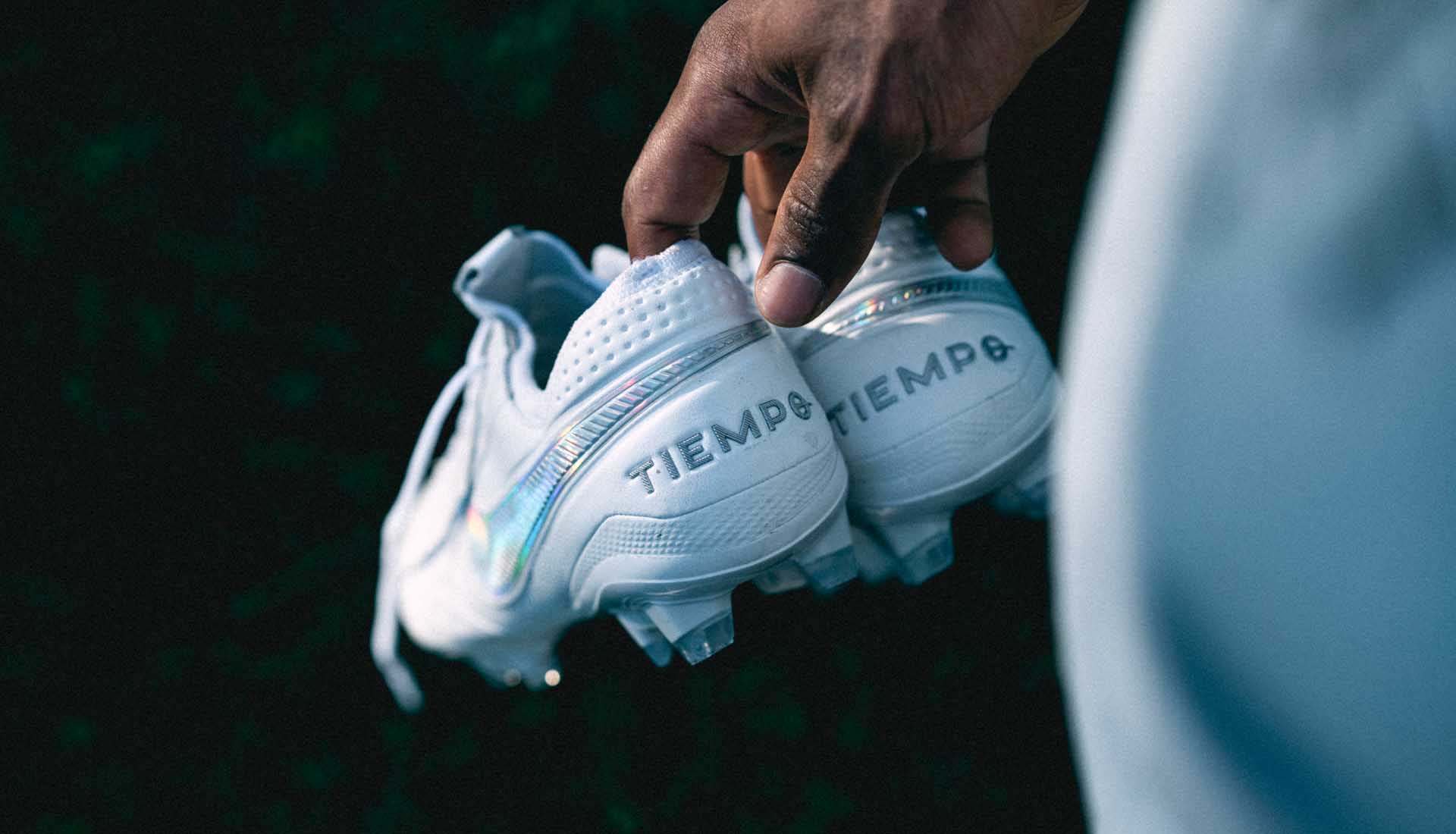 Đánh giá giày Nike Tiempo Legend 8