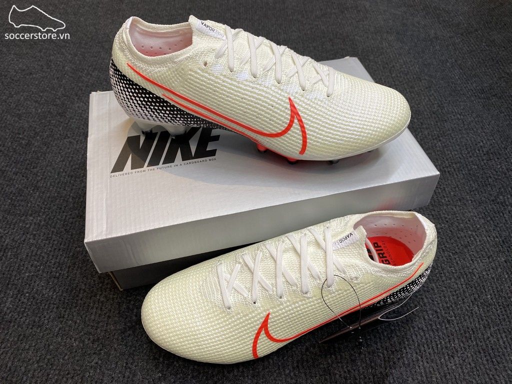 Nike Mercurial Vapor XIII AG Pro- White/ Laser Crimson/ Black AT7895-160