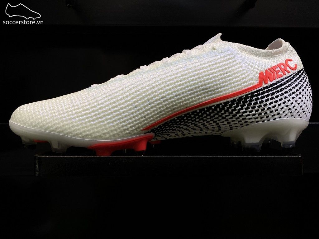 Nike Mercurial Vapor XIII AG Pro- White/ Laser Crimson/ Black AT7895-160