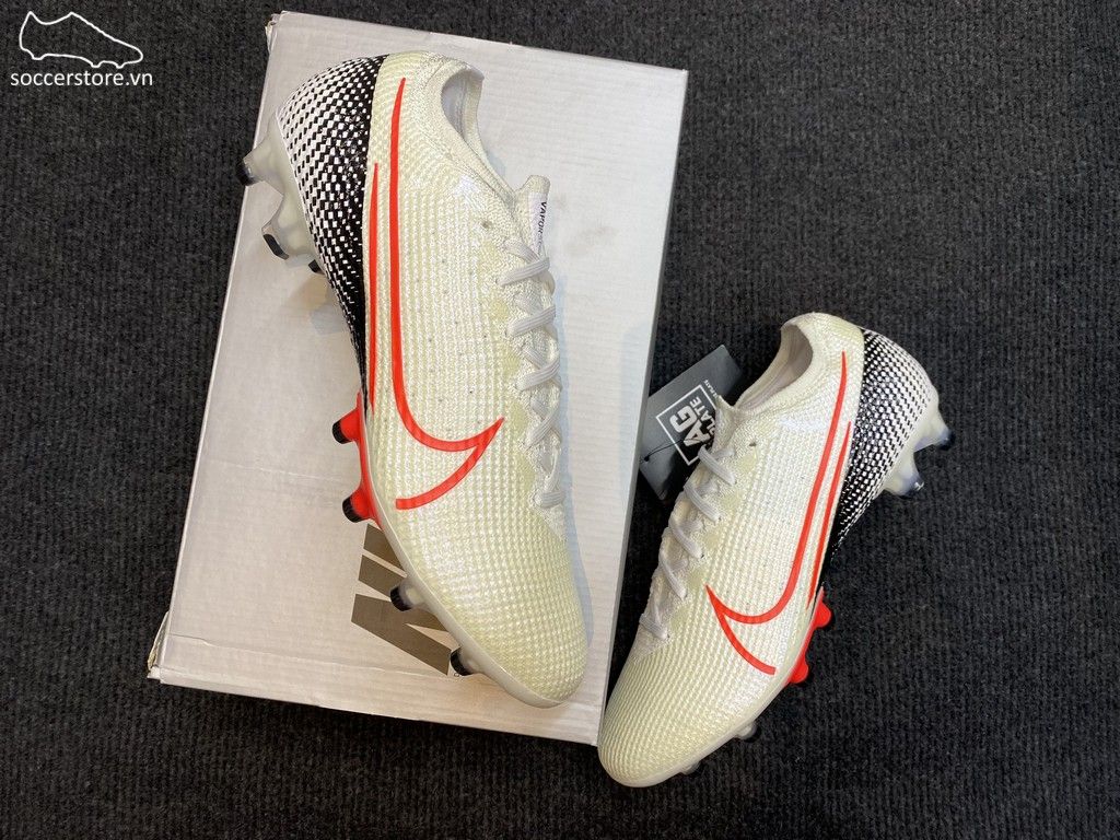 Nike Mercurial Vapor XIII AG Pro- White/ Laser Crimson/ Black AT7895-160