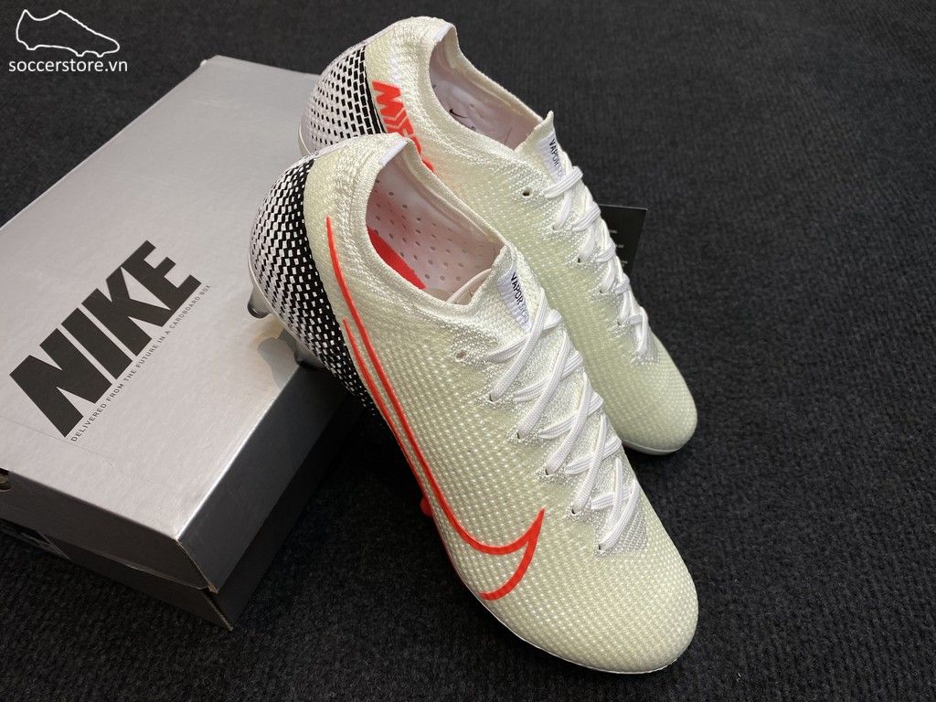 Nike Mercurial Vapor XIII AG Pro- White/ Laser Crimson/ Black AT7895-160