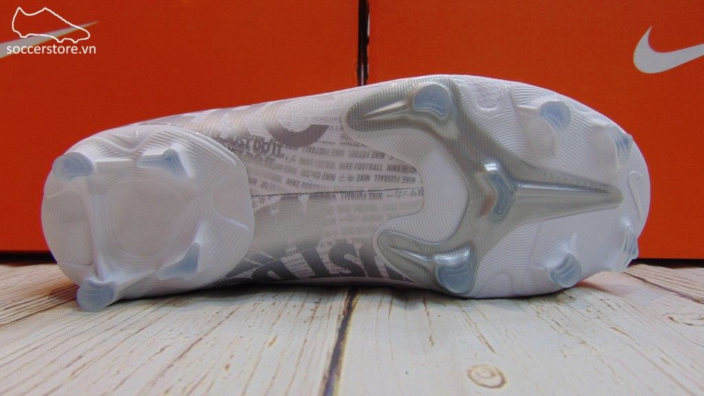 Nike Mercurial Vapor XIII Academy Kids FG/MG- Whie/ Chrome/ Silver Metallic AT8123-100