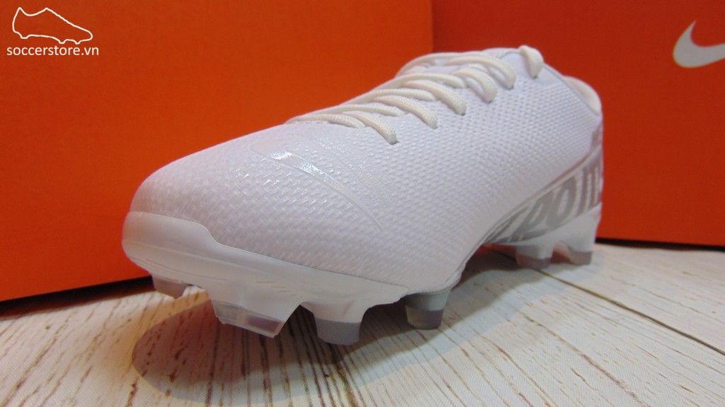 Nike Mercurial Vapor XIII Academy Kids FG/MG- Whie/ Chrome/ Silver Metallic AT8123-100