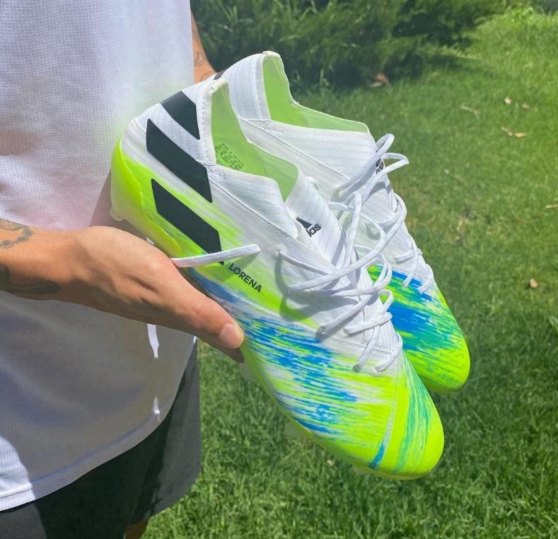giày Adidas Nemeziz Uniforia 2020