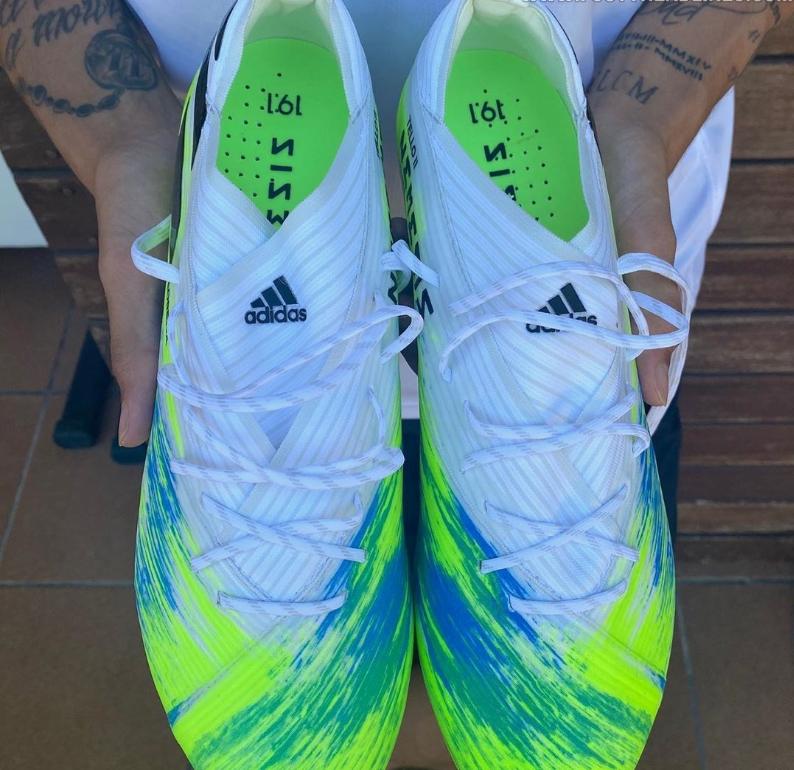 giày Adidas Nemeziz Uniforia 2020