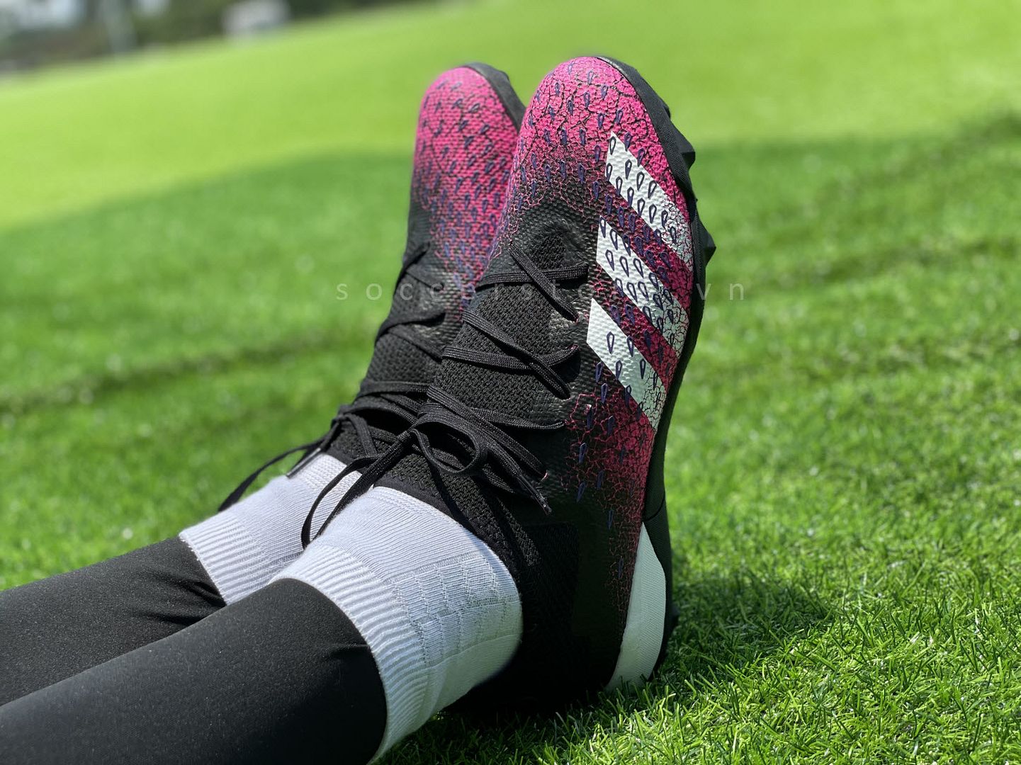 Giày bóng đá Adidas Predator Freak .3 L TF Superspectral FW7520