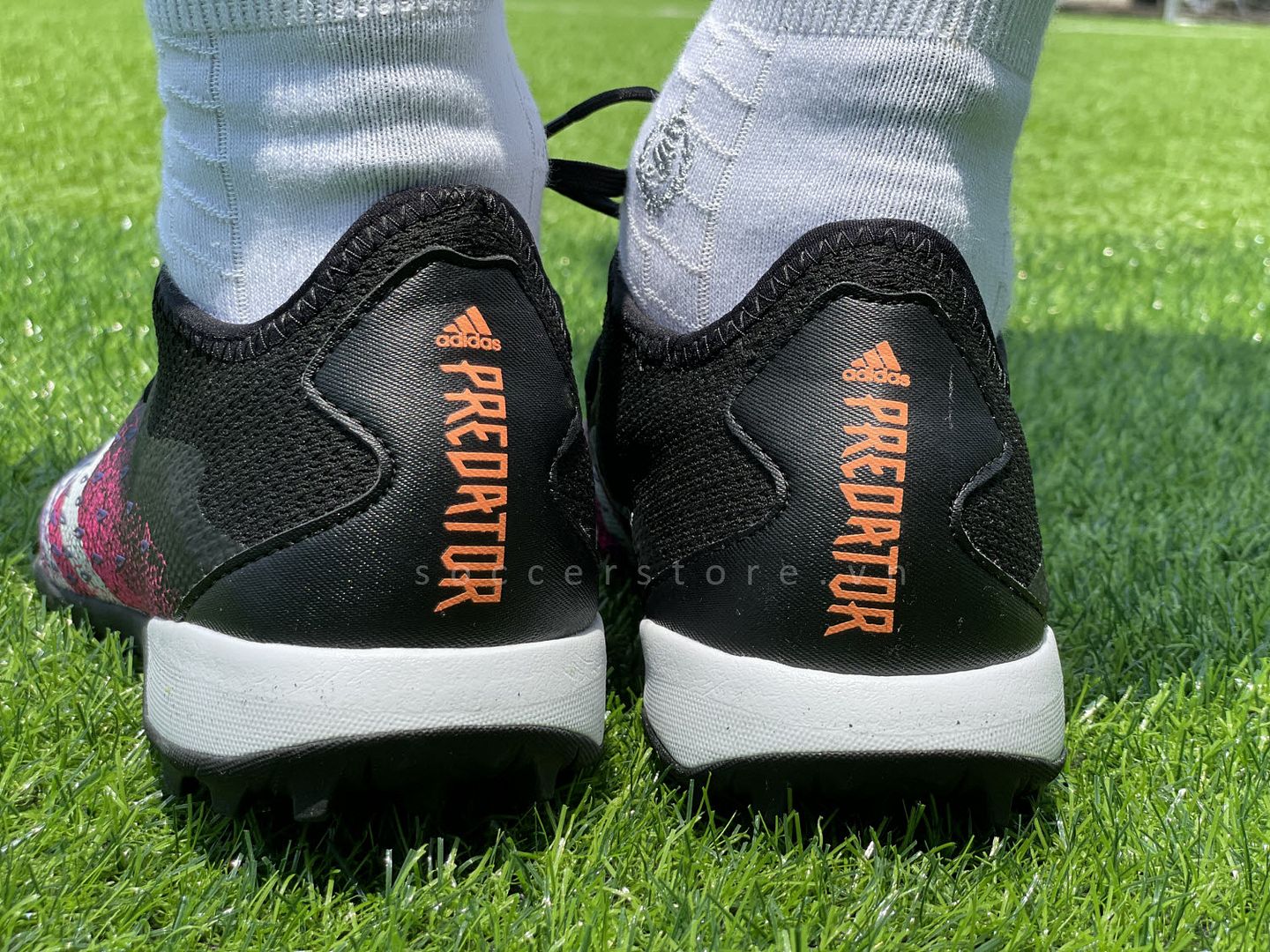 Giày bóng đá Adidas Predator Freak .3 L TF Superspectral FW7520