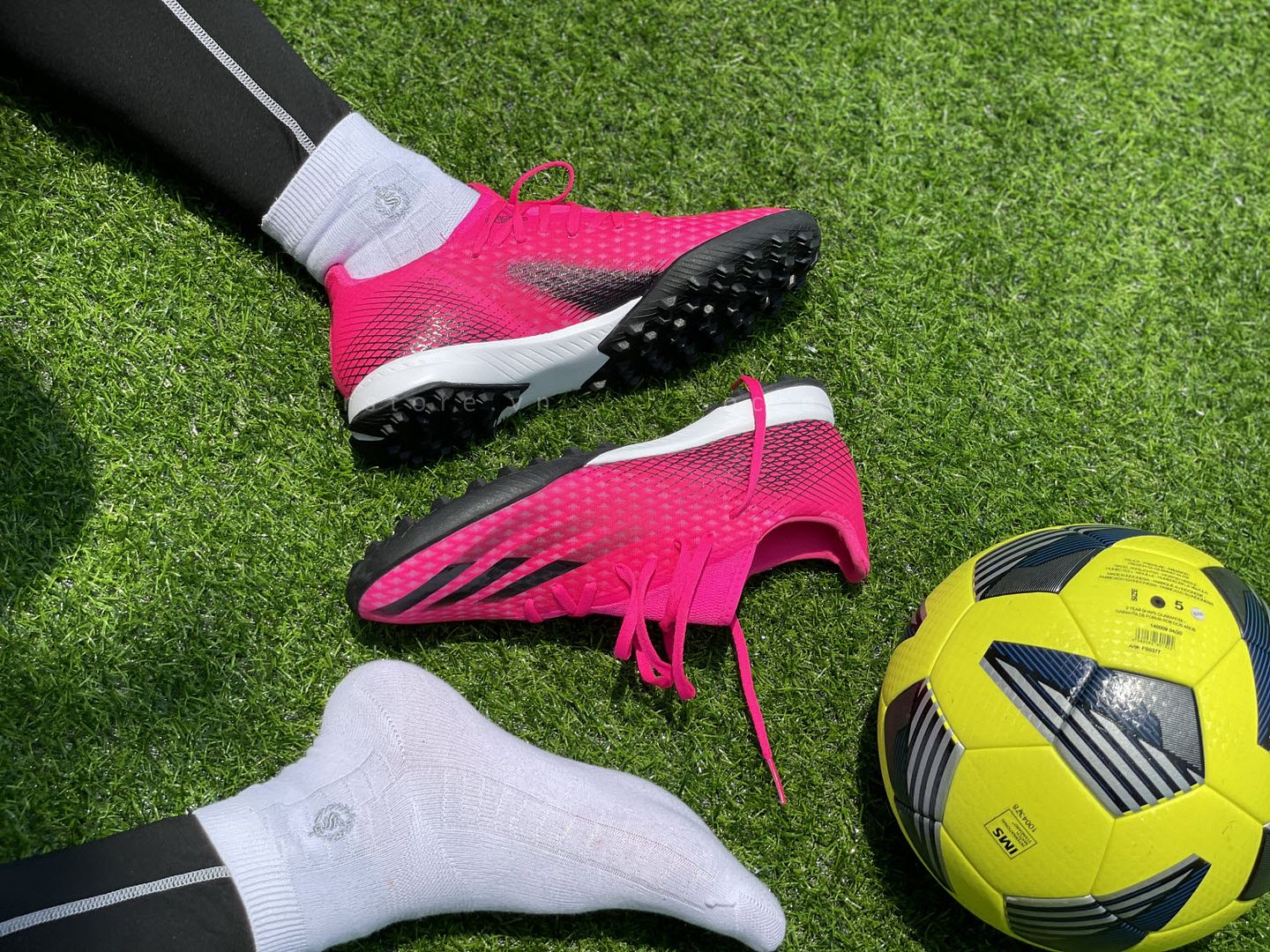 Giày bóng đá Adidas X Ghosted .3 TF Superspectral FW6940