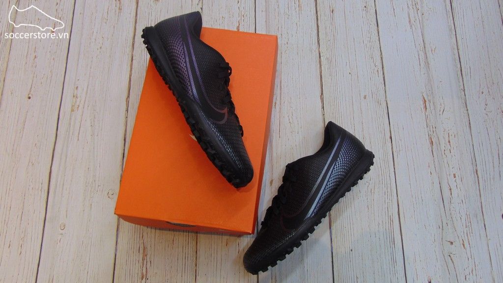Nike Mercurial Vapor XIII Club TF - Black/ White Ball AT7999-010