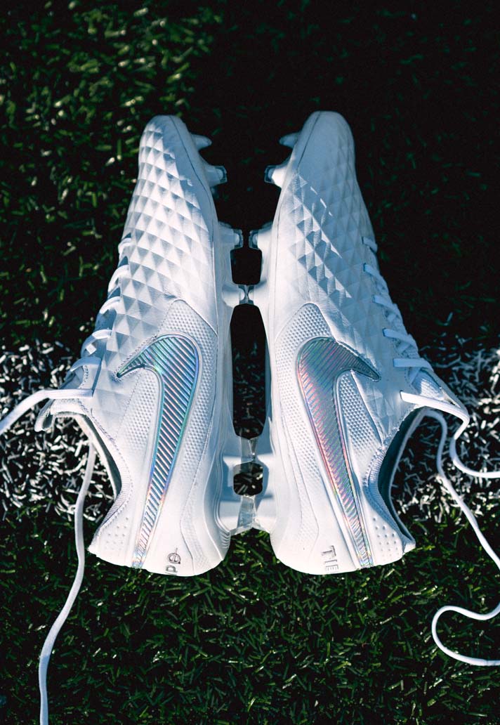 Đánh giá giày Nike Tiempo Legend 8