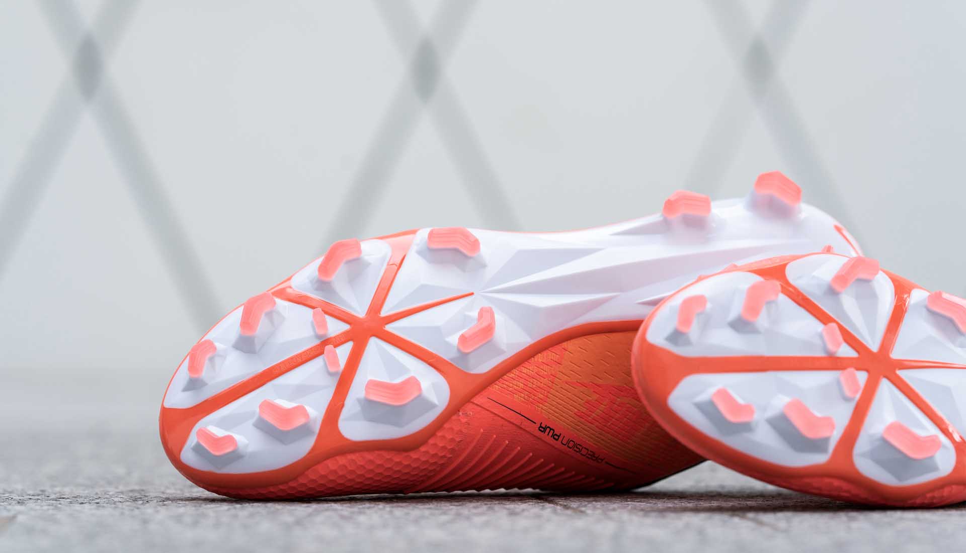 giày đá bóng Nike Phantom VSN Fire