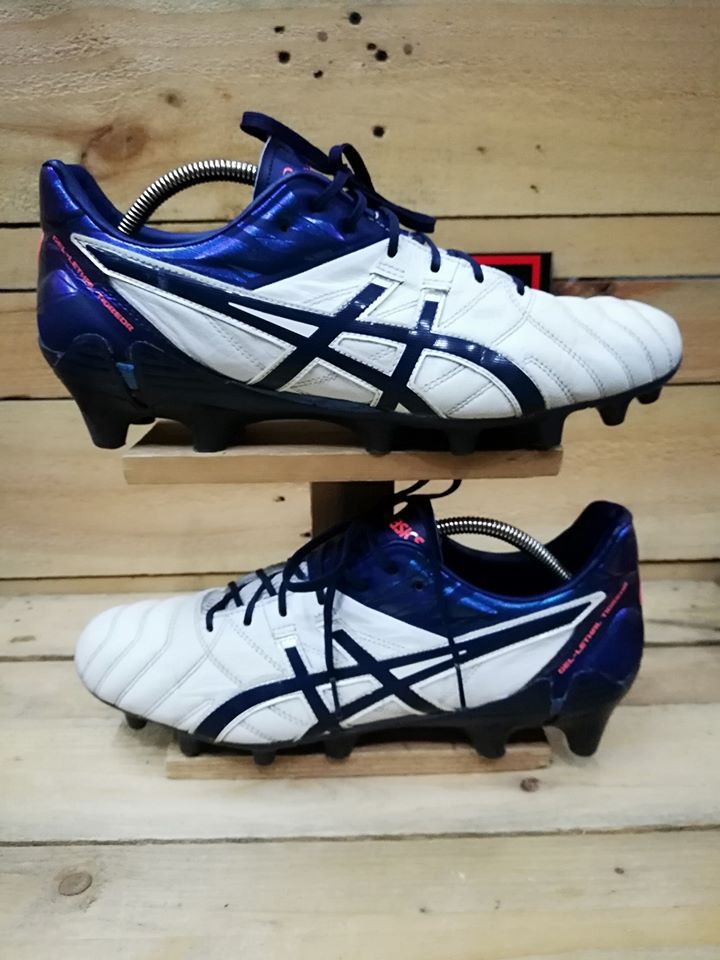đánh giá giày Asics Lethal Tigreor 10 IT