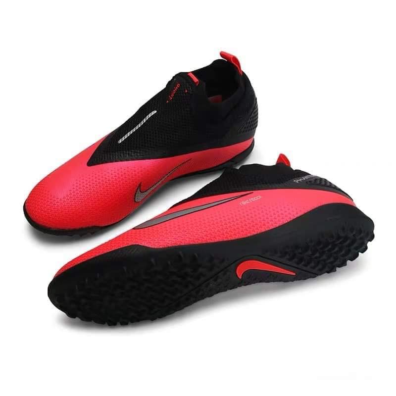 đây là giày đá bóng Nike Phantom VSN Pro TF Future Lab, phiên bản dành cho sân cỏ nhân tạo