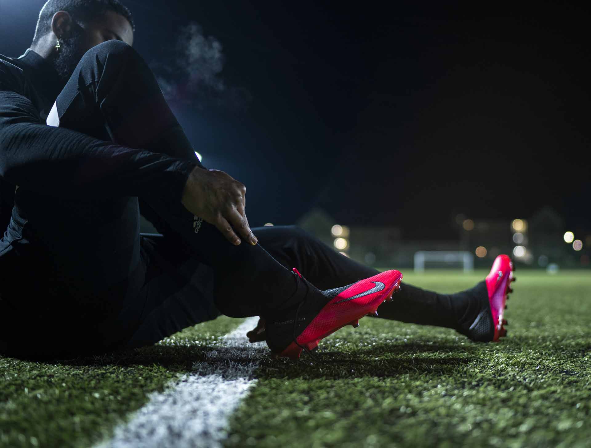 Đánh giá Nike Phantom VSN II 2020