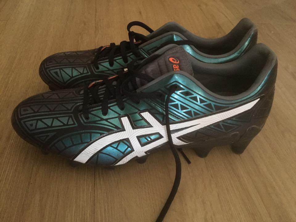 đánh giá giày Asics Lethal Tigreor 10 IT