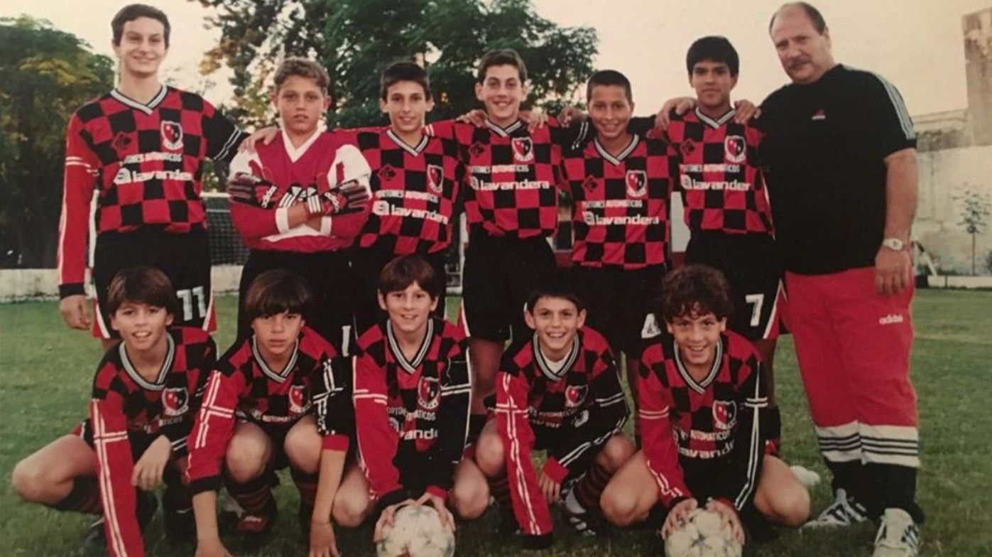 Messi thời còn đá cho Newell's Old Boys