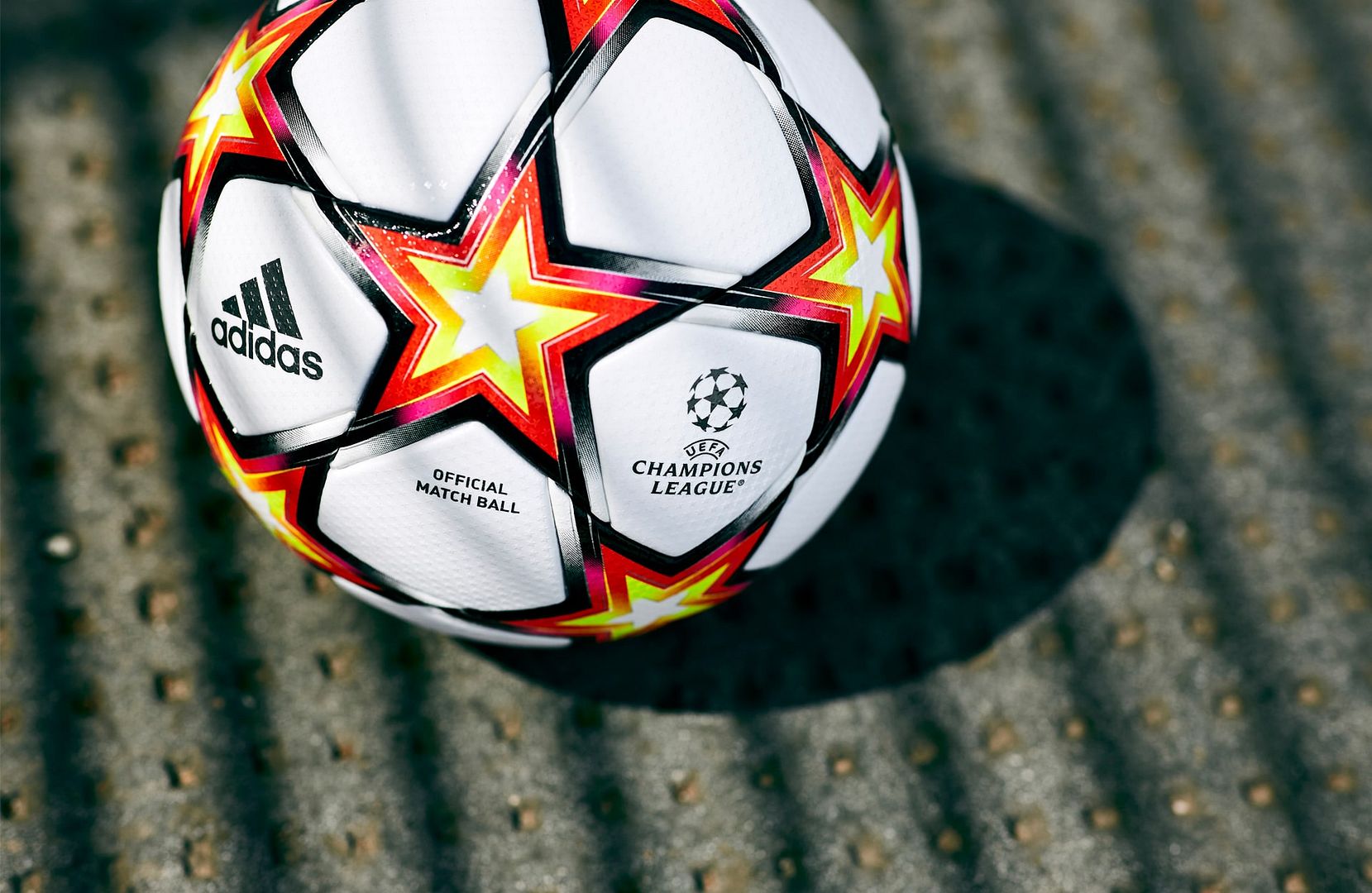 Bóng Adidas Pyrostorm UCL OMB 2021-2022 GU0214