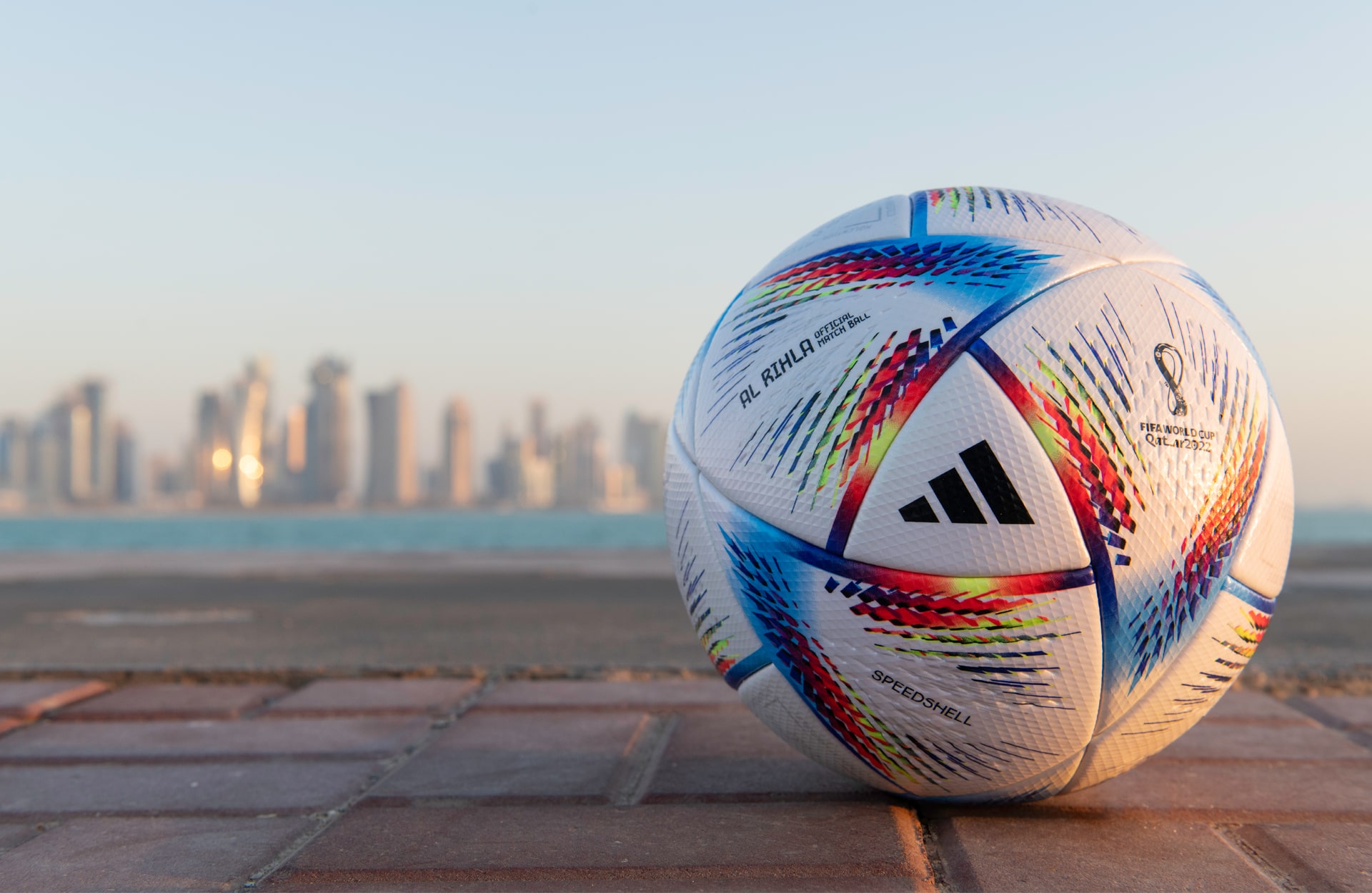 Bóng World Cup 2022_ Adidas Al Rihla Pro OMB