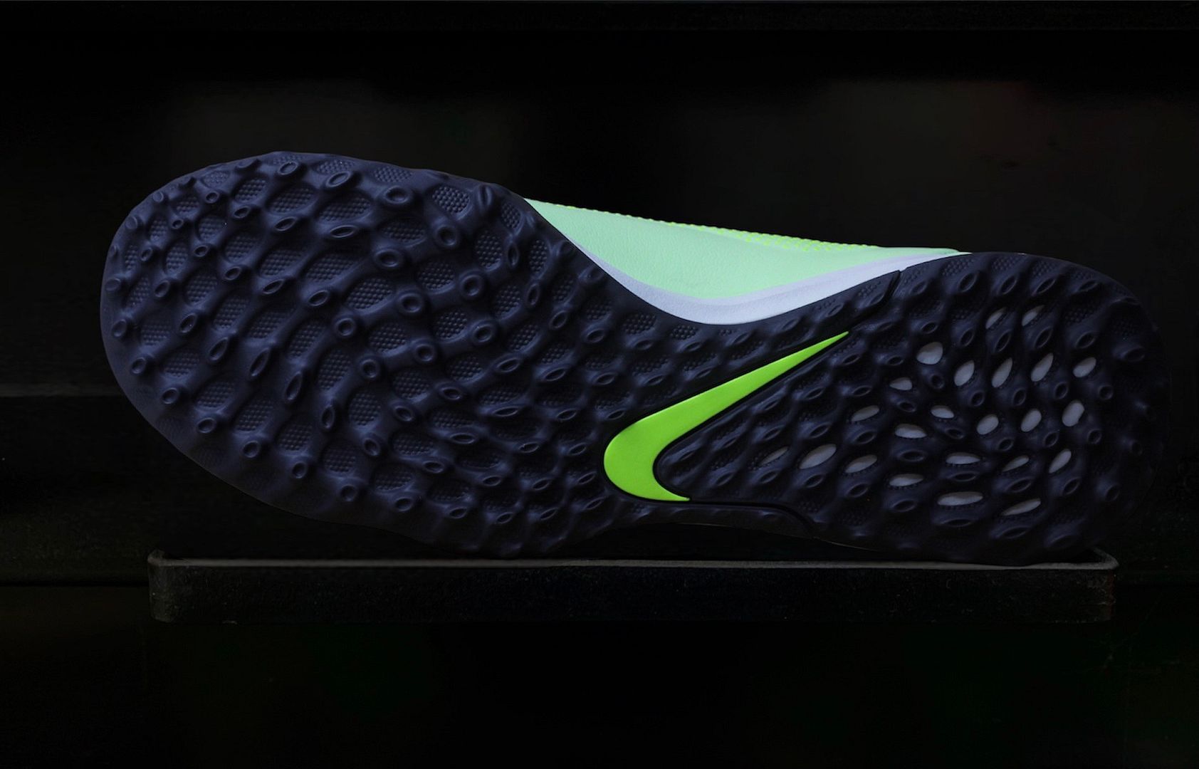 Giày Nike Tiempo Legend 9 Academy TF Luminous pack màu xanh mạ DA1191-705