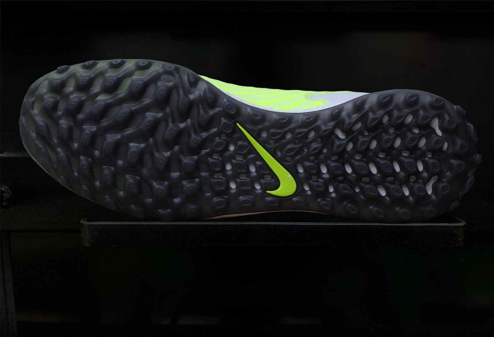 Nike Phantom GX Pro TF React màu xanh chuối - Luminous pack DD9466-705