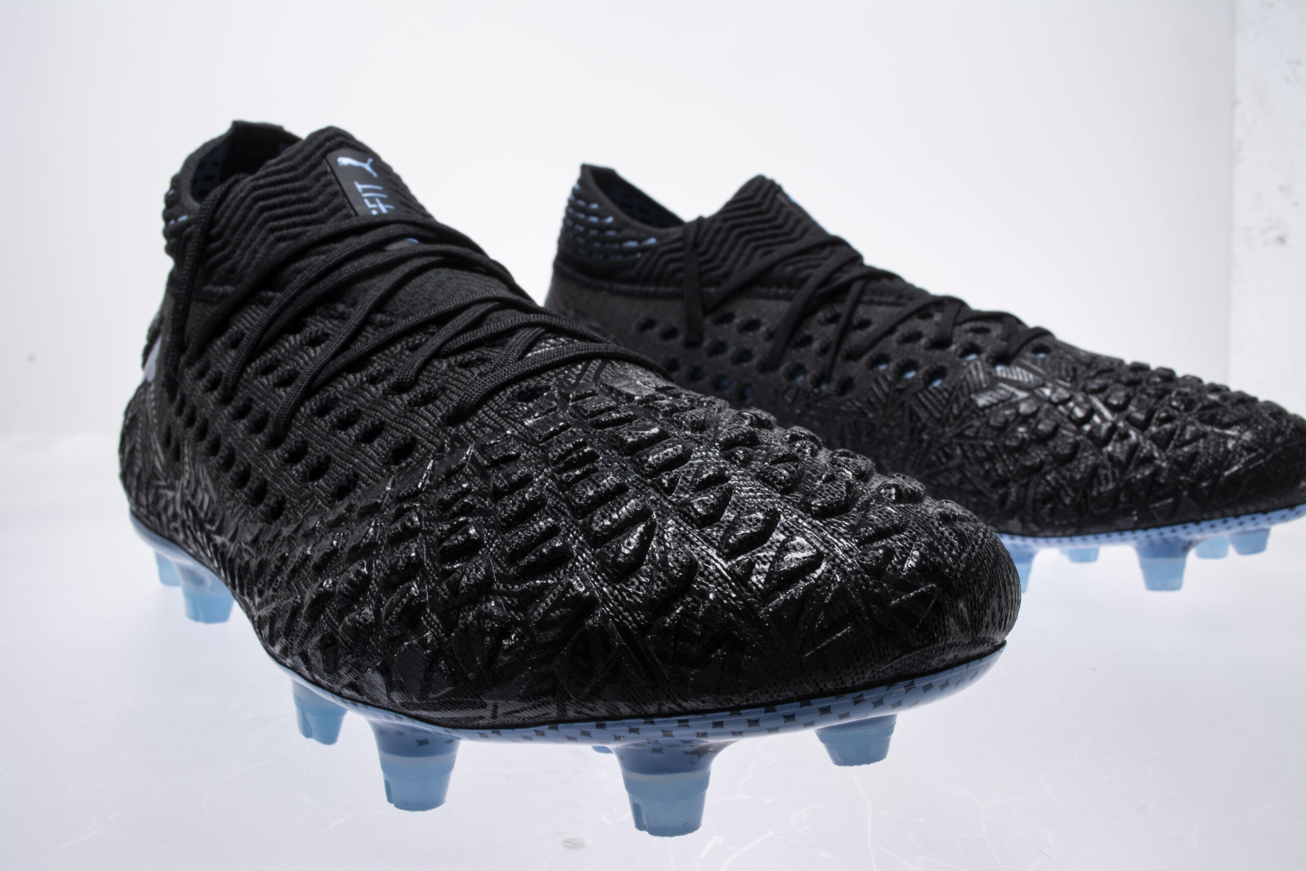 Đánh giá giày Puma X Man City Future 4.1