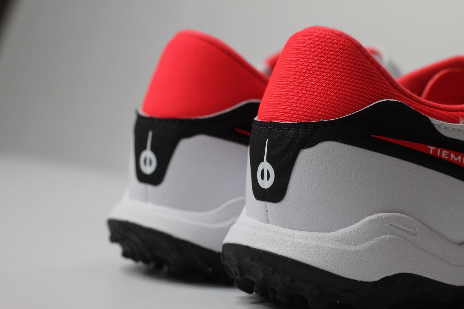 Nike Tiempo Legend 10 Academy TF Ready pack màu trắng đỏ DV4342-100