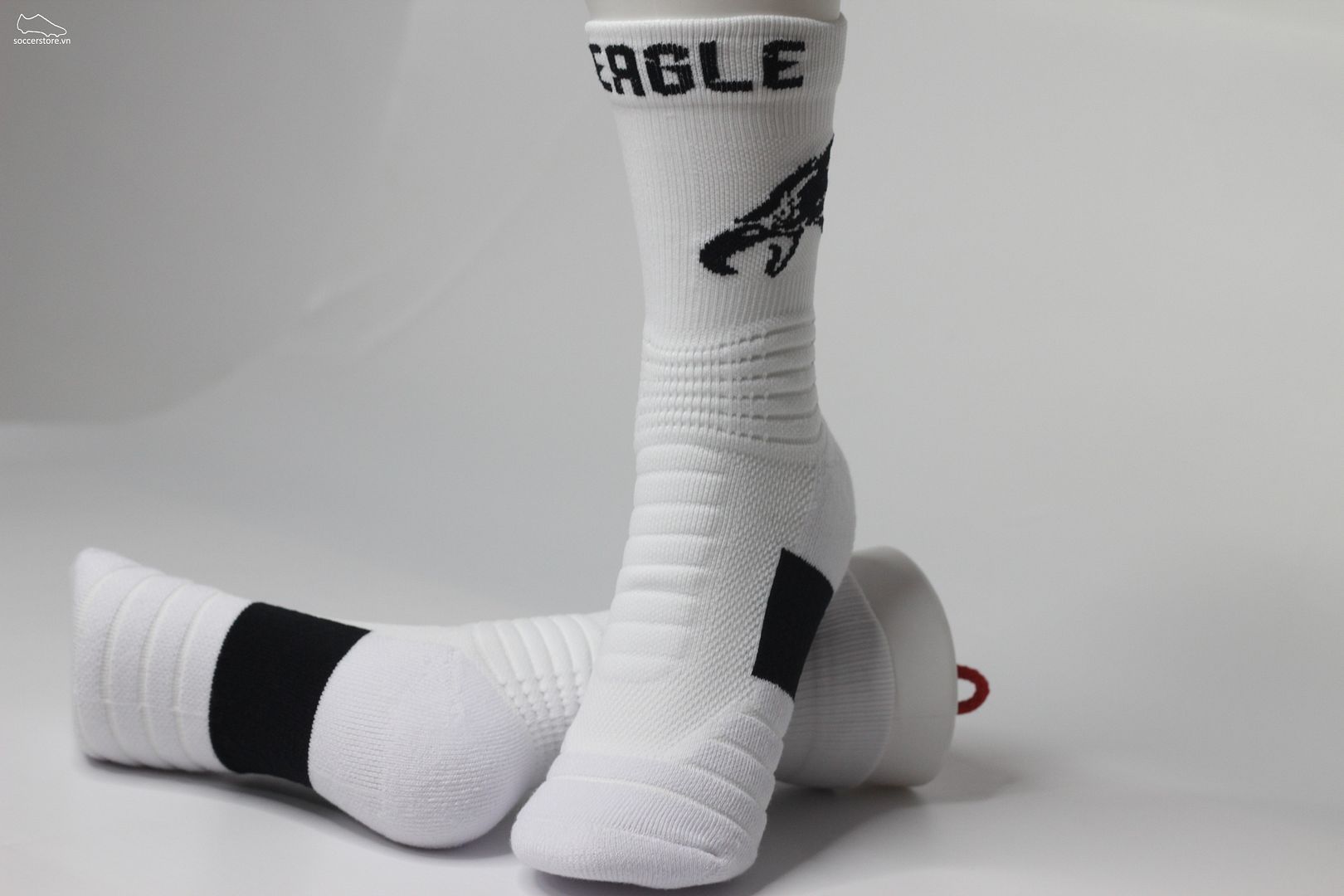 Tất bóng đá Crew Eagle Socks màu trắng, cổ thấp