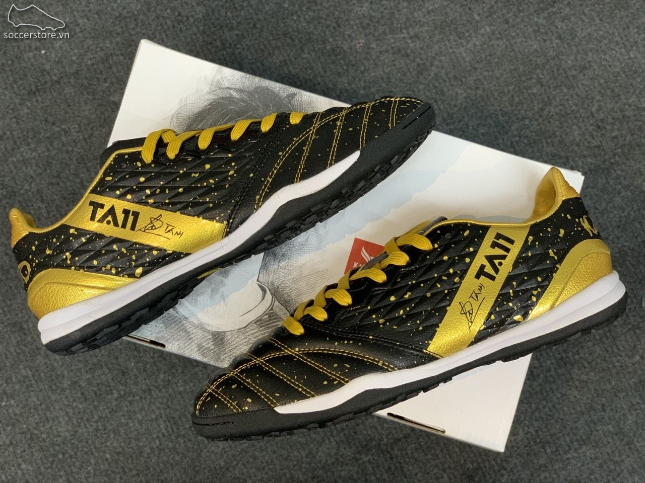 Kamito TA11 TF- Đen/Vàng F21004