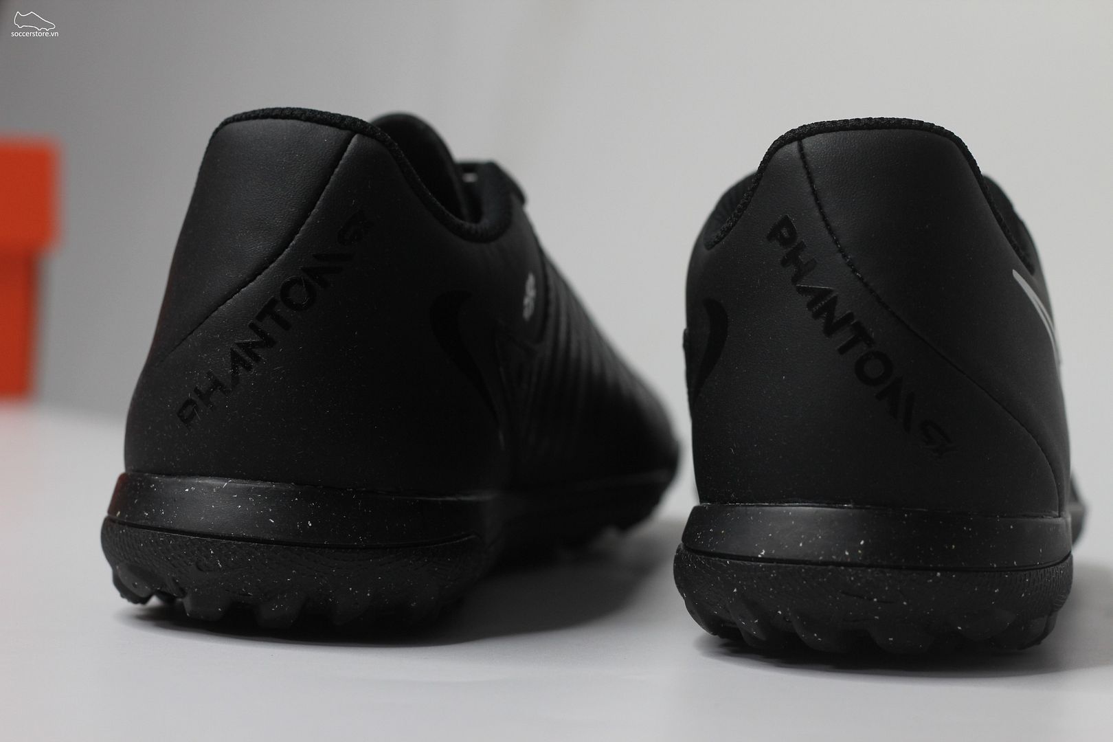 Nike Phantom GX II Club TF màu đen FJ2587-001
