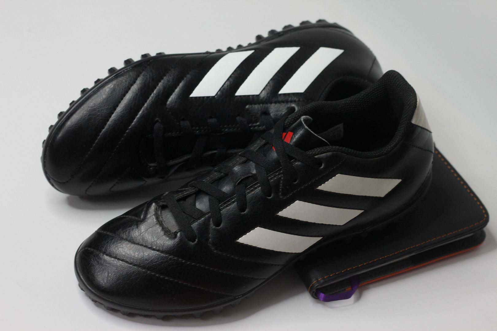 Adidas Goletto VII TF - Core Black/ Cloud White/ Red - FV8703