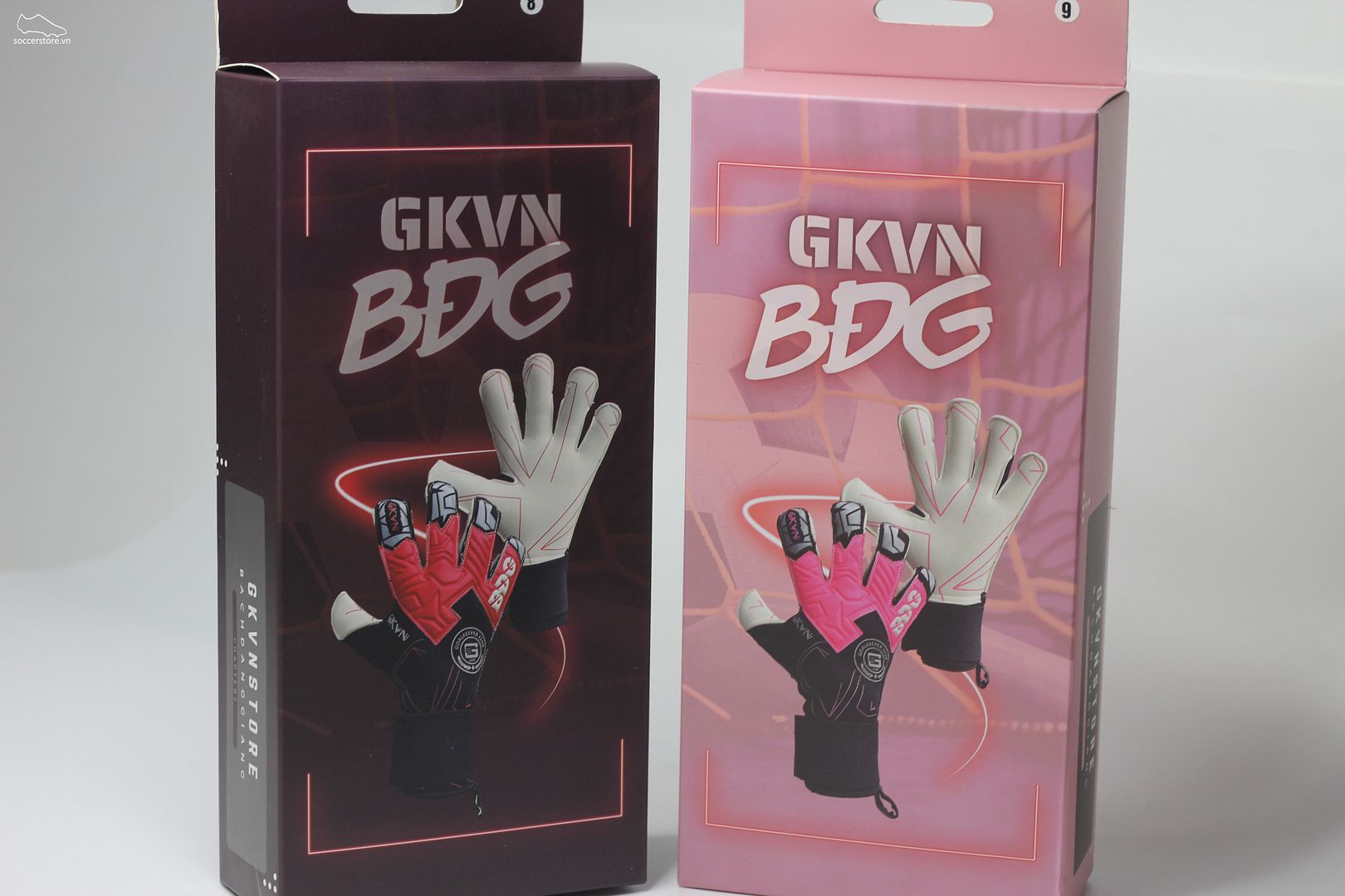 Găng tay thủ môn GKVN Bạch Đằng Giang BĐG màu đen hồng