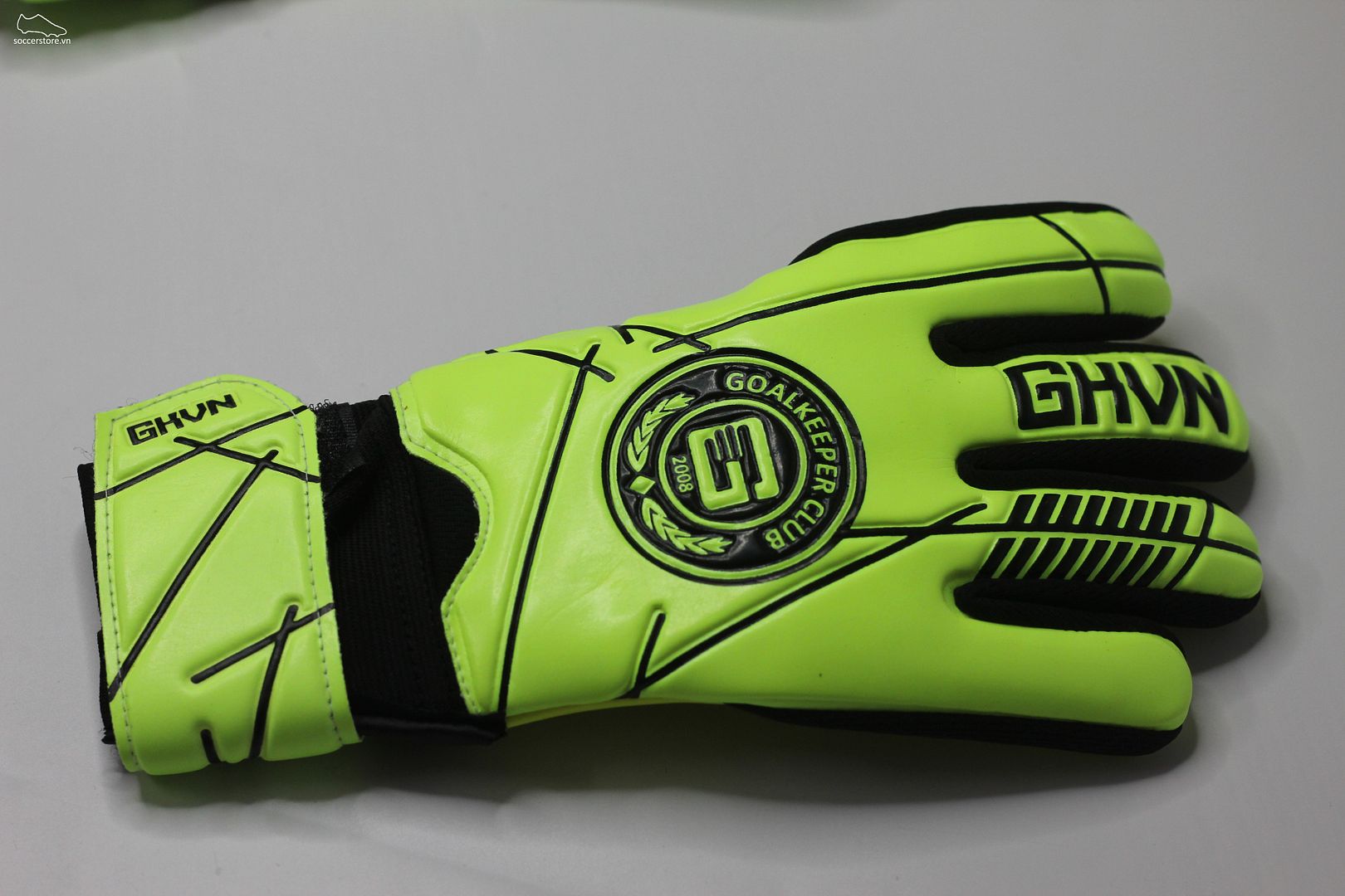 Găng tay thủ môn GKVN Bền - màu xanh neon 