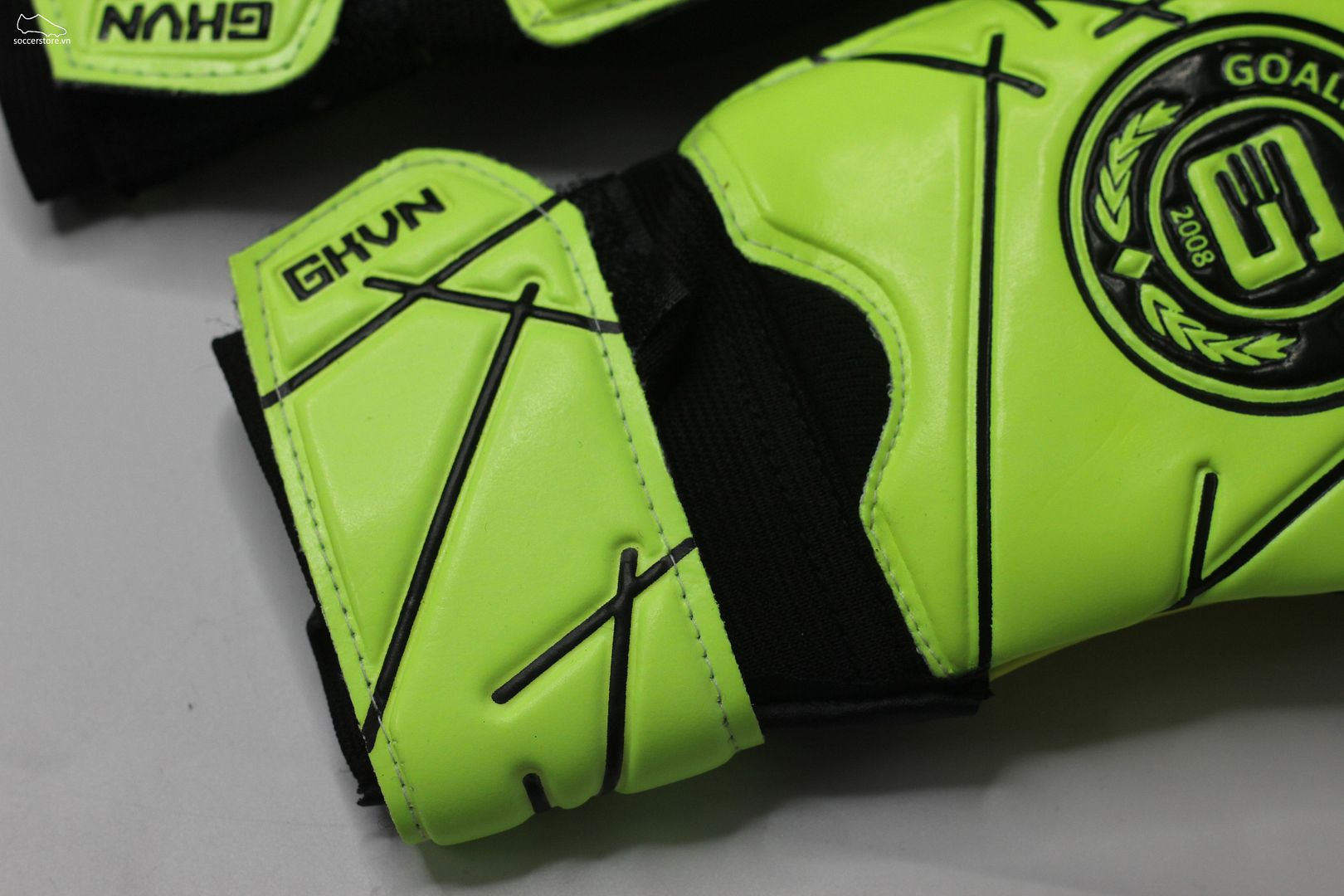 Găng tay thủ môn GKVN Bền - màu xanh neon 