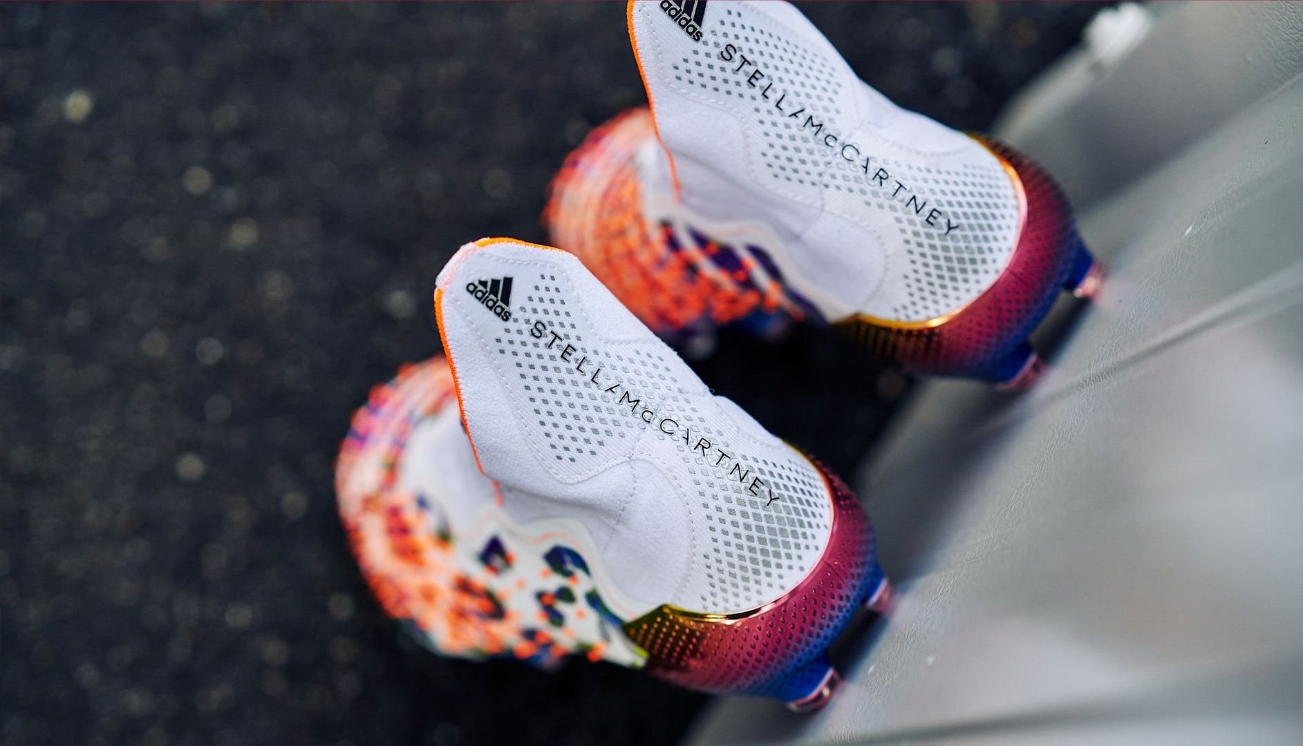 giày Adidas Predator Freak Paul Pogba x Stella McCartney