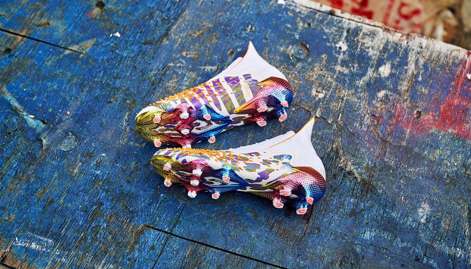 giày Adidas Predator Freak Paul Pogba x Stella McCartney