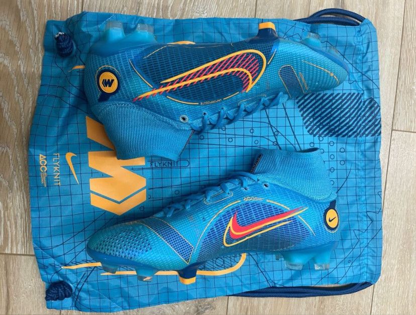 Giày đá bóng Nike Mercurial 2022