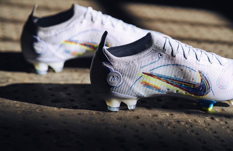 Giày Nike Mercurial nằm trong Progress pack