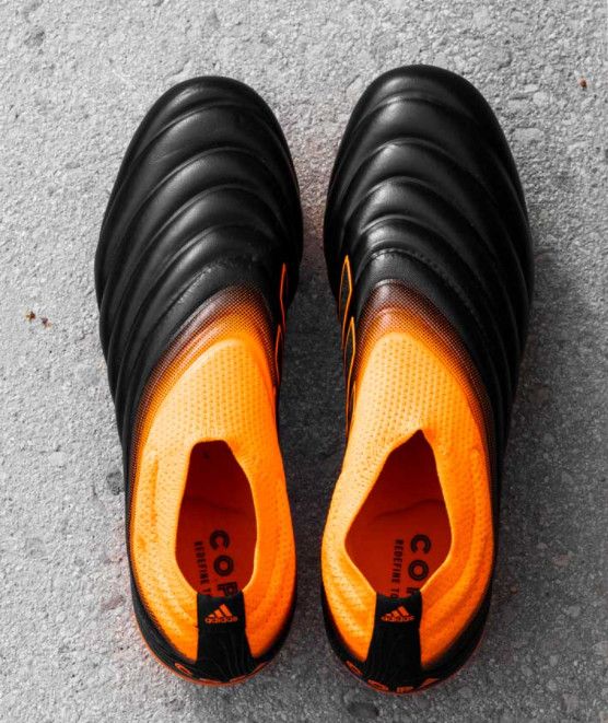 giày bóng đá Adidas Precision To Blur 