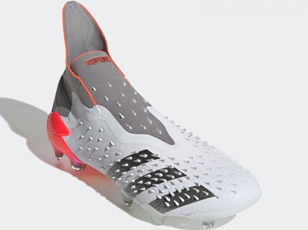 Giày Adidas Predator Freak WhiteSpark pack